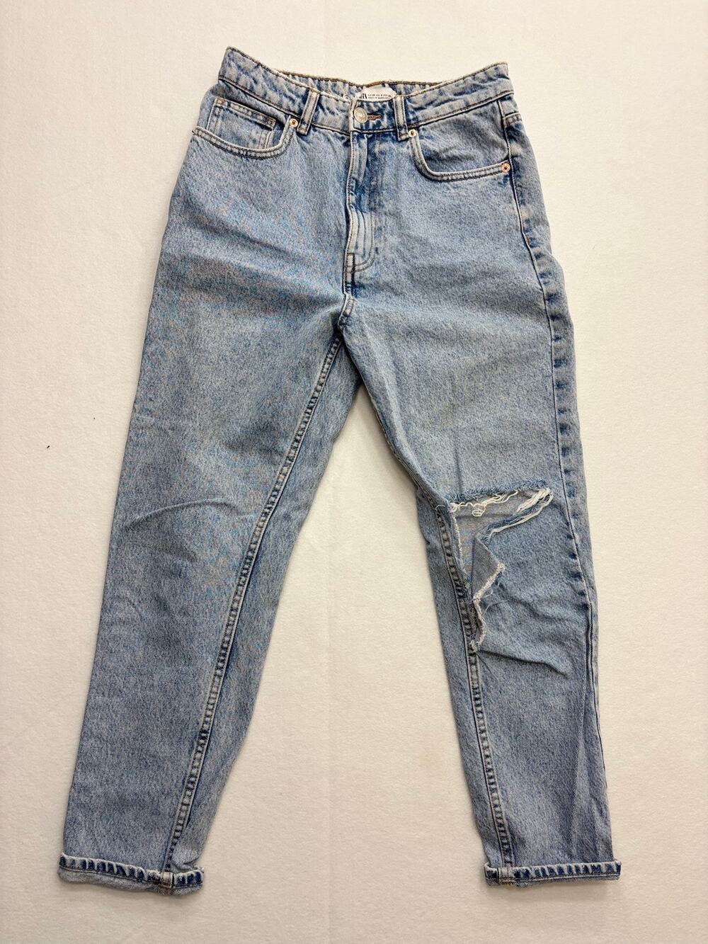 Zara Z1975 High Rise Ripped Mom Woman's 6 Jeans Light Wash Denim P1